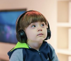 Probleme mai putin cunoscute cu care se confrunta parintii copiilor cu autism si solutii reale